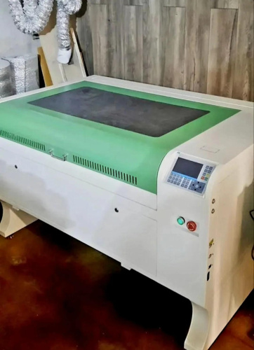 Лазерно-гравировальный станок с ЧПУ WoodTec WL 9060