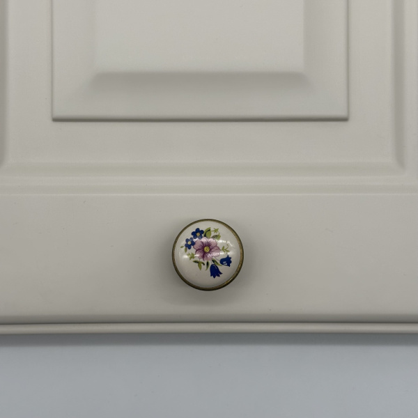 Ручка мебельная, керамика, рис. 1 (100)